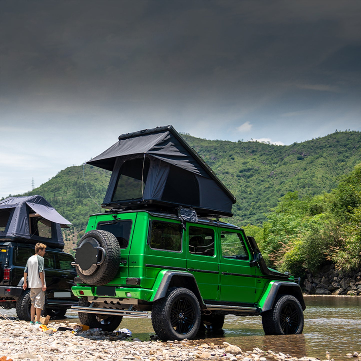 Roof Top Tent Hardshell Rooftop Tent For Van SUV Truck Car Overland Tent Camping For 2-3 Person With Ladder